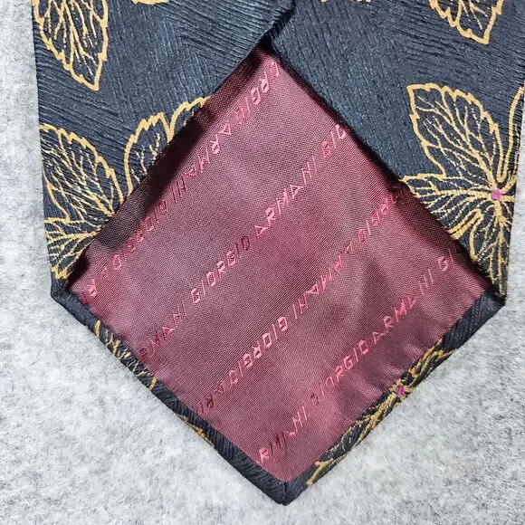 Giorgio Armani Cravatte‎ Brown Leaf Print Necktie 100% Silk Fall Autumn 55x4